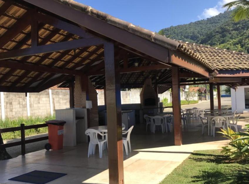 Appartamento Ubatuba Apto. Wembley Tenis Esterno foto